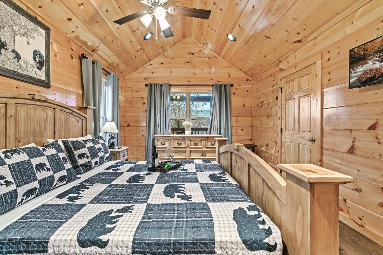 Mountains R Calling, Cozy Hideaway, King Beds, Hot-Tub, Arcade, Ev Ready Pigeon Forge Exterior foto